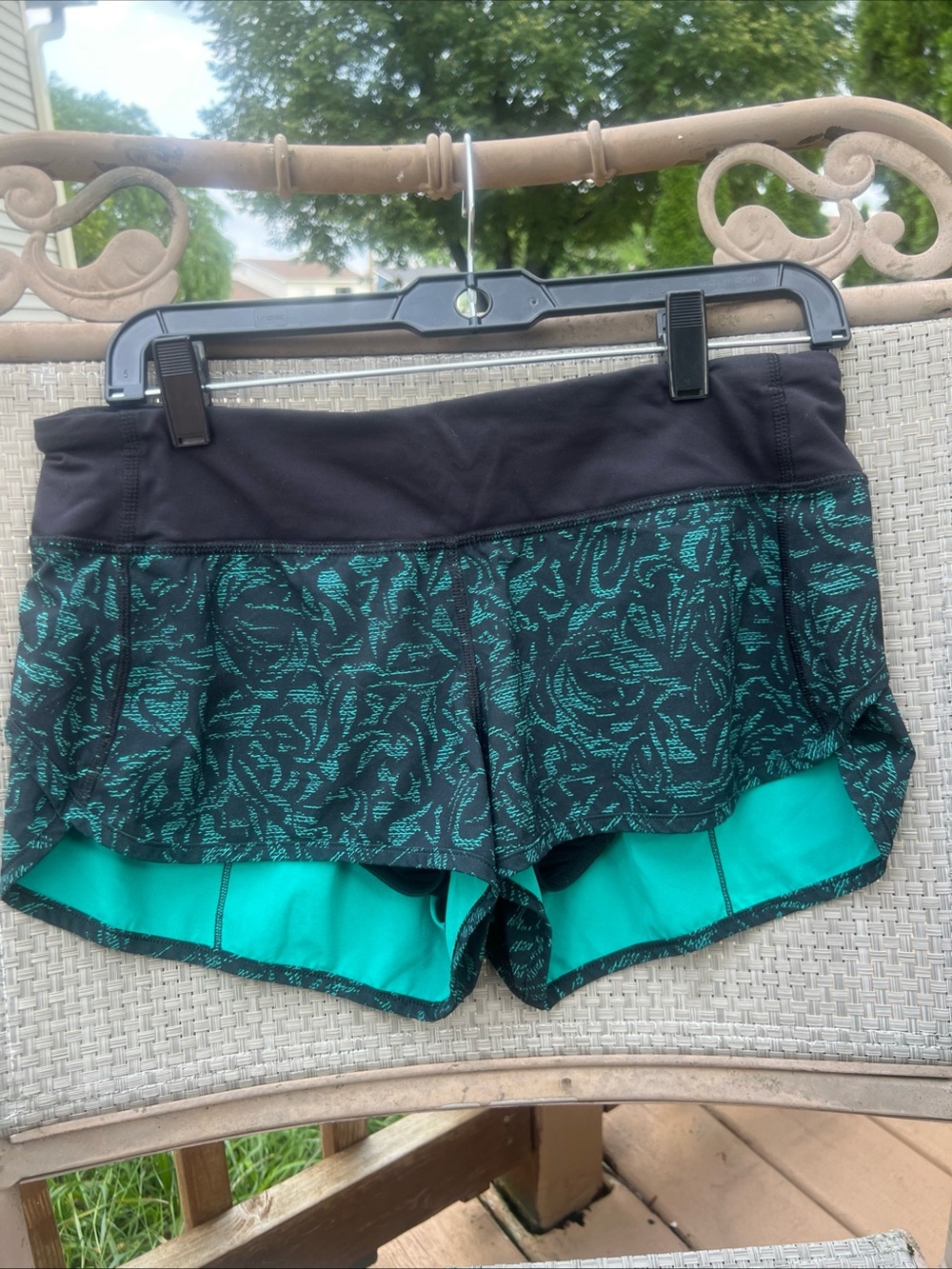 Lululemon Run Speed Short 4-Way Stretch Thrive Viridian Green Black Sz 6 EUC